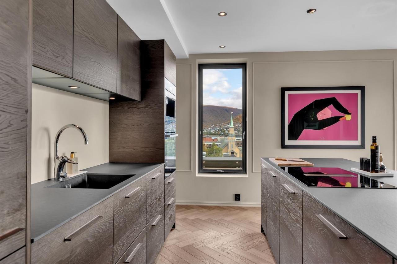 Penthouse In Downtown Tromso Newアパートメント エクステリア 写真